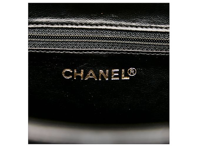 Vanity Beauty case Chanel in pelle caviar CC nera Nero - vista 6