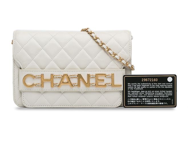 Chanel Enchained Wallet on Chain in Weiß - Ansicht 10