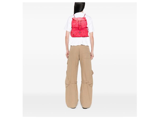 Zaino convertibile Chanel Coco Neige in nylon stampato rosa - vista 10