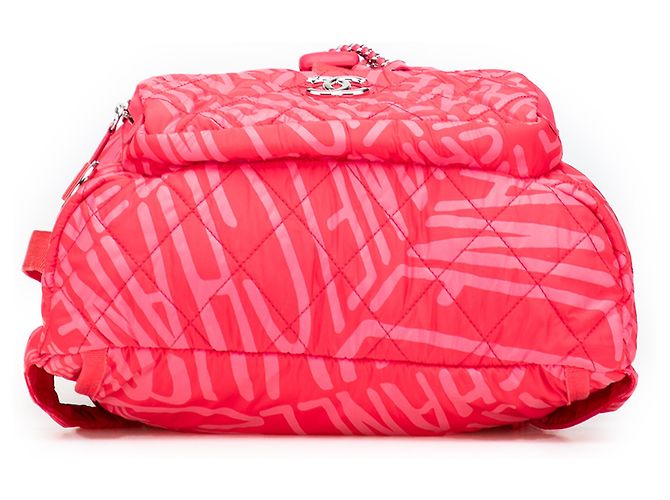 Zaino convertibile Chanel Coco Neige in nylon stampato rosa - vista 3
