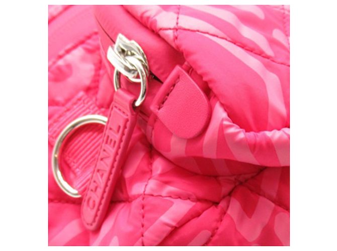 Zaino convertibile Chanel Coco Neige in nylon stampato rosa - vista 6
