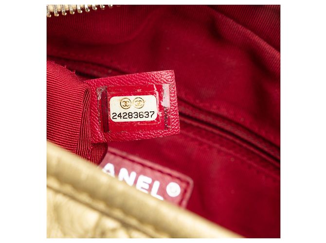 Chanel Gabrielle Crossbody in agnello metallizzato oro Small D'oro - vista 7