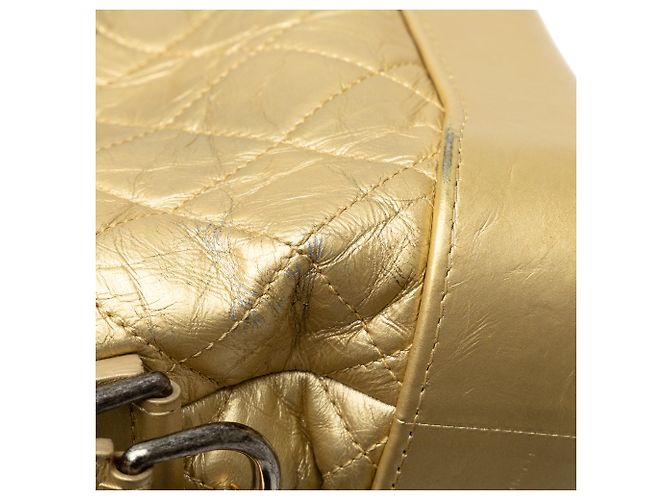 Chanel Gabrielle Crossbody in agnello metallizzato oro Small D'oro - vista 9