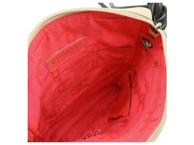 Borsa a tracolla Chanel Cambon Line Coco Mark Medium Nero Bianco - vista 6