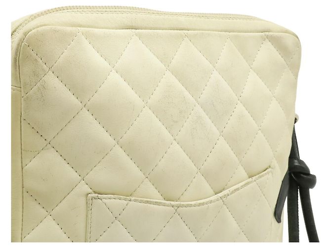 Borsa a tracolla Chanel Cambon Line Coco Mark Medium Nero Bianco - vista 8