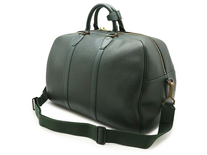 Borsa Boston Louis Vuitton Taiga Kendall PM Verde - vista 3