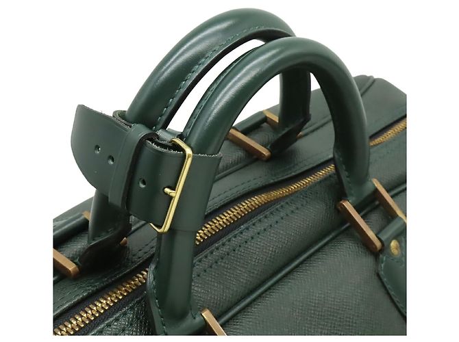 Borsa Boston Louis Vuitton Taiga Kendall PM Verde - vista 5