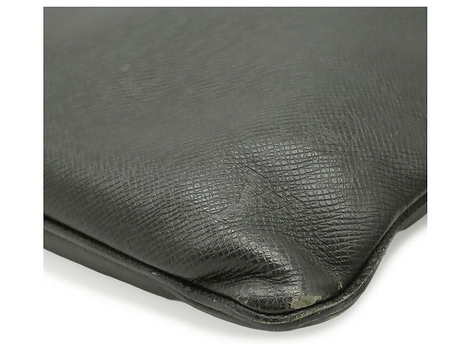 Borsa a Spalla Louis Vuitton Taiga Sasha Nero Grigio - vista 4