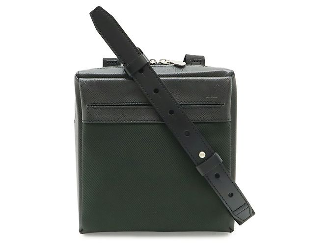 Borsa a tracolla Louis Vuitton Taiga Sayan Nero Grigio - vista 2