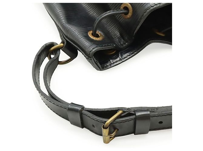 Borsa a tracolla Louis Vuitton Epi Noe in nero - vista 10