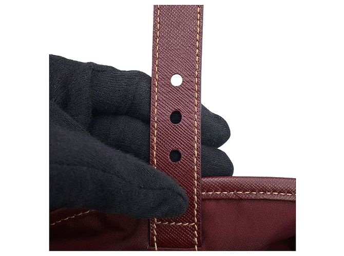Saffiano Mochila Prada Triangle en Bordeaux Burdeos - vista 6