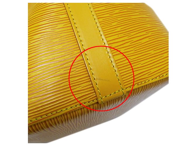 Noe Borsa Louis Vuitton Petit Noé in pelle Epi Giallo - vista 11