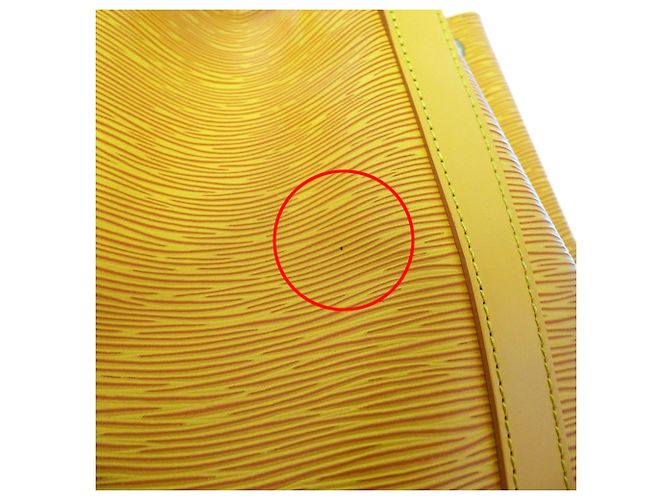 Noe Borsa Louis Vuitton Petit Noé in pelle Epi Giallo - vista 12