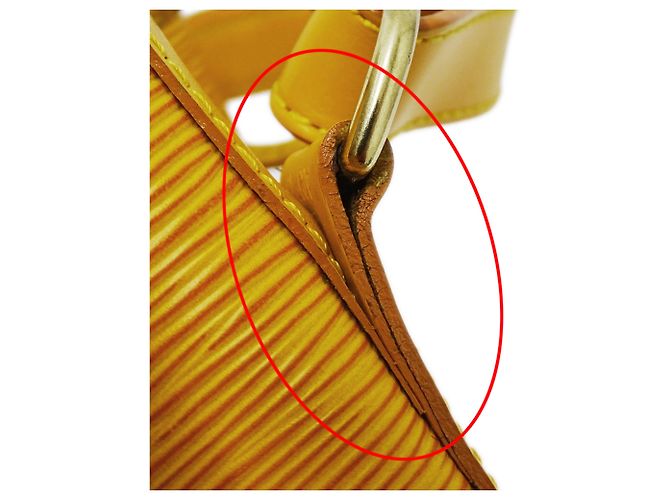 Noe Borsa Louis Vuitton Petit Noé in pelle Epi Giallo - vista 15