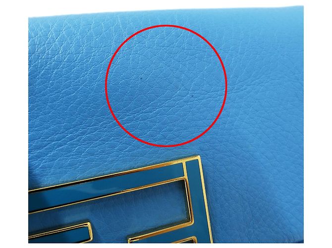 Fendi Handtasche aus hellblauem Leder - Ansicht 9