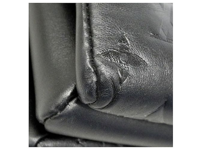 Borsa a Spalla Louis Vuitton Monogram Embossed Coussin MM Nero - vista 6