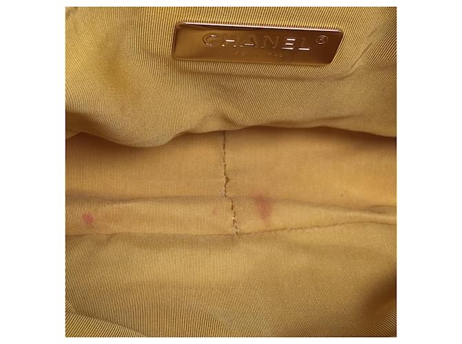 Chanel Yellow Medium Canvas 19 Flap Giallo - vista 5