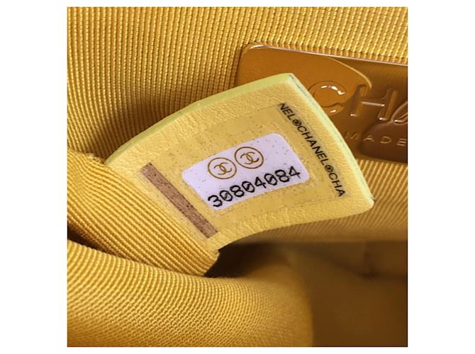 Chanel Yellow Medium Canvas 19 Flap Giallo - vista 8