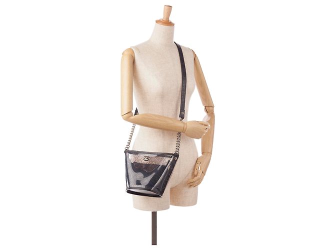 Chanel Bucket in pelle di vitello stropicciata nera e PVC Camellia Nero - vista 9