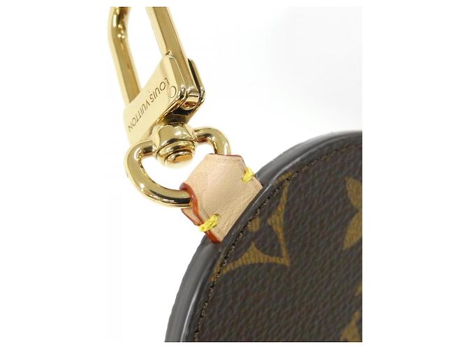 Charm per borsa Louis Vuitton Portachiavi M03807 Marrone D'oro - vista 3