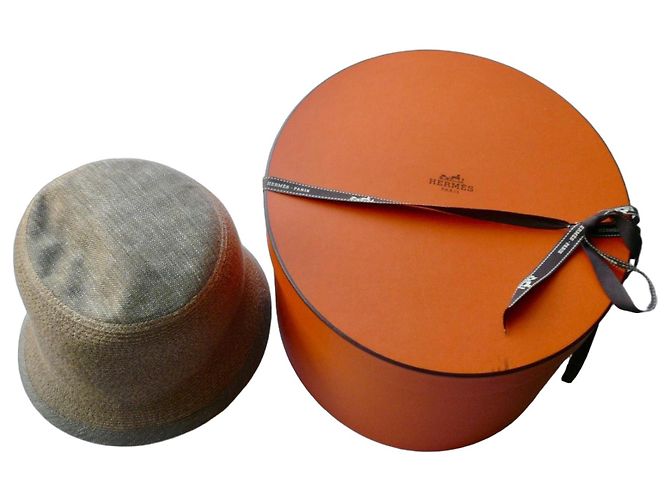 Hermès Cappello estivo in lino beige scuro T57 Marrone Marrone chiaro - vista 2