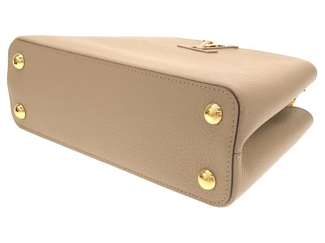 Borsa Louis Vuitton Capucines BB - vista 3