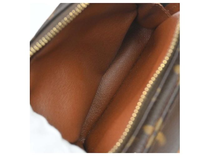 Louis Vuitton Amazone Monogram Canvas PM Marrone - vista 3