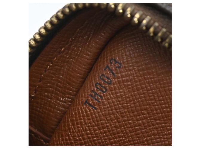 Louis Vuitton Amazone Monogram Canvas PM Marrone - vista 5