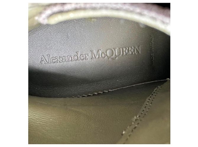 Alexander McQueen Tread Slick High-Top Sneaker aus Khaki-Canvas Grün - Ansicht 11