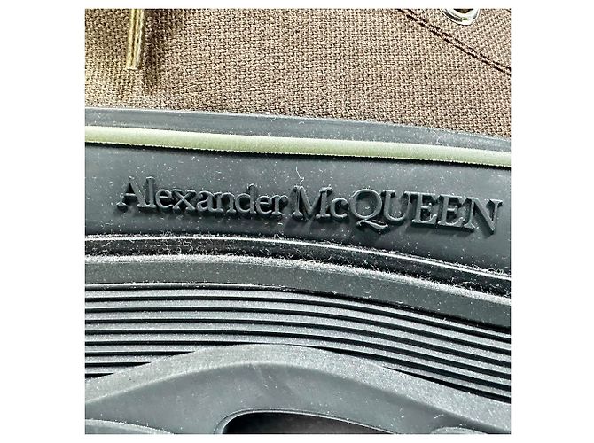 Alexander McQueen Tread Slick High-Top Sneaker aus Khaki-Canvas Grün - Ansicht 8