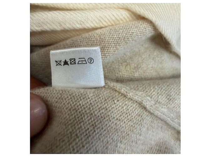 Loro Piana Cardigan mit Taillierung aus beigem Kaschmir - Ansicht 4