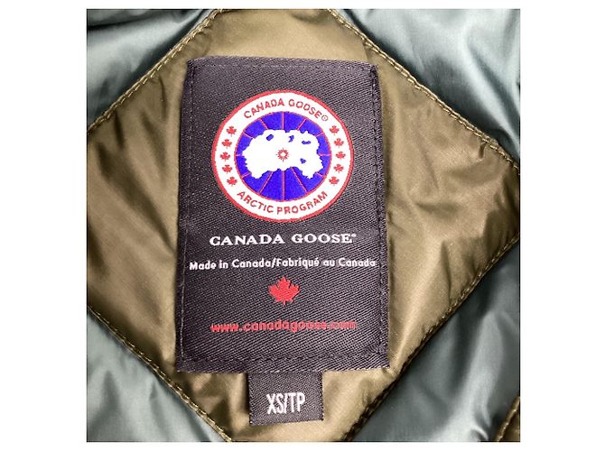 Jaqueta Canada Goose Lodge Packable Quilted Ripstop em nylon verde - vista 6