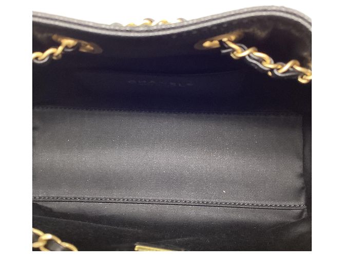Timeless Mini Chanel 25 in pelle caviar trapuntata nera D'oro Metallico - vista 10