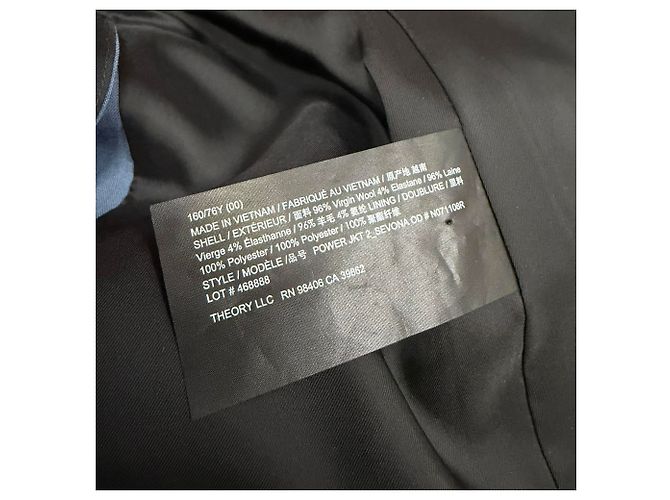 Theory Single-Breasted Blazer in Navy Blue Wool - view 4