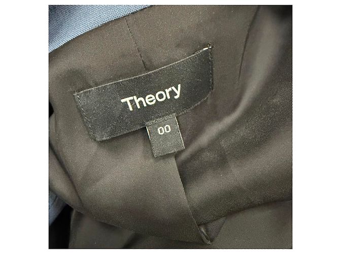 Theory Single-Breasted Blazer in Navy Blue Wool - view 6