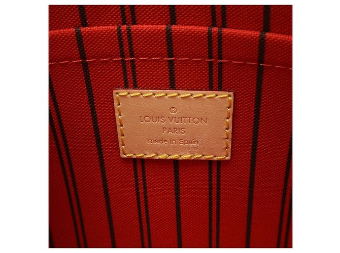 Pochette Louis Vuitton Neverfull Monogram Roja - vista 6