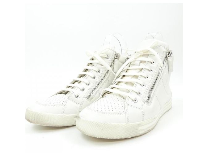 Timeless Sneakers Chanel G29689X15062 Bianco - vista 3