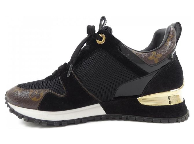 Sneakers della linea Louis Vuitton Run Away Marrone Nero - vista 2