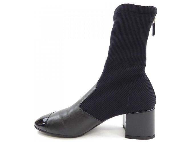 Timeless Chanel Lederstiefel Schwarz - Ansicht 2