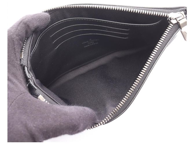 Pochette Discovery PM Monogram Louis Vuitton - Pochette Nero - vista 3
