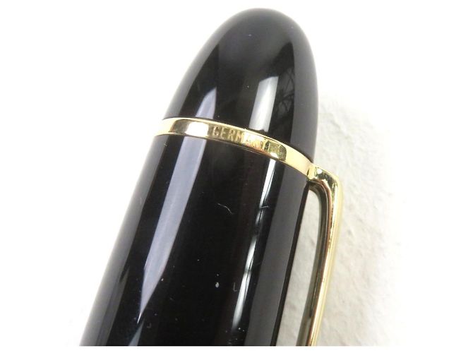 Pluma Estilográfica Montblanc Meisterstück Au750 Negro - vista 10