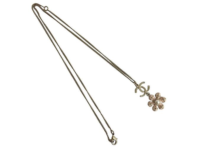 Timeless Chanel Coco Mark Flower Perlenkette mit Kunstperlen Golden - Ansicht 5