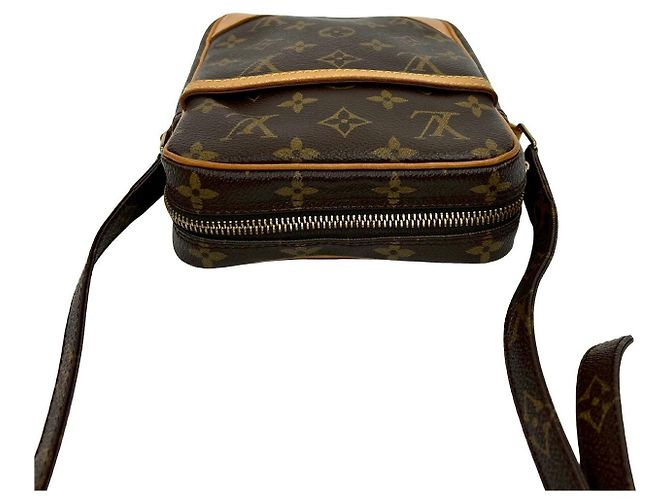 Borsa a tracolla Louis Vuitton Danube Monogram Marrone - vista 5