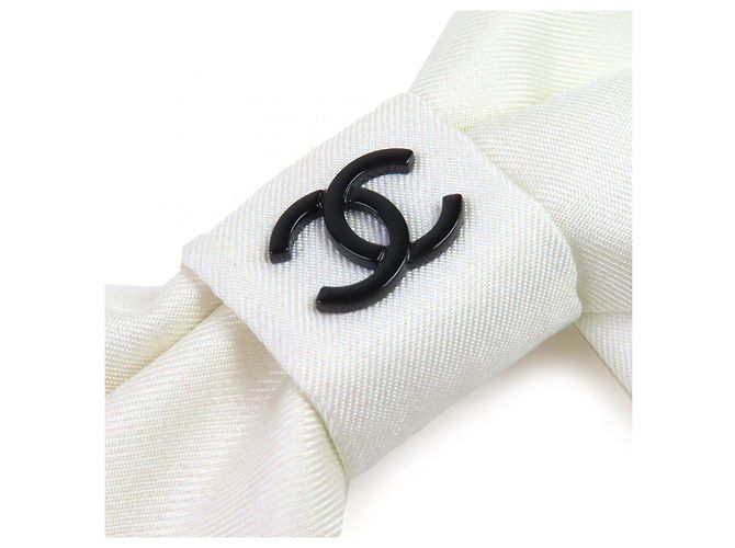 Timeless Barrette Chanel COCO Mark Ribbon in seta Accessorio per capelli Bianco - vista 5
