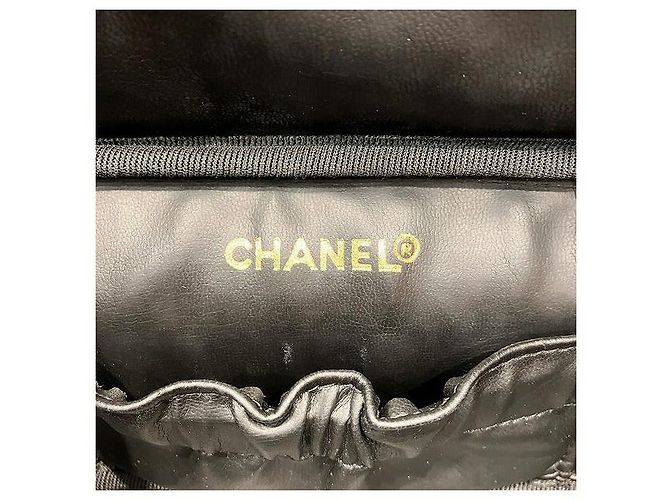 Chanel Bicolore Leather Vanity Case Black - view 4