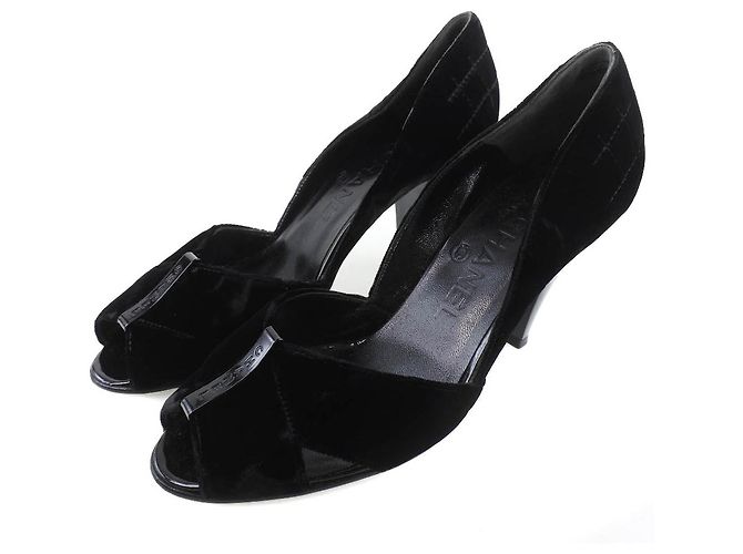 Timeless Décolleté in pelle Chanel Nero - vista 2