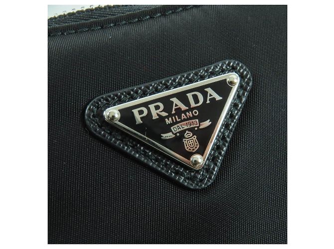 Prada Re-Edition Schultertasche Schwarz - Ansicht 10
