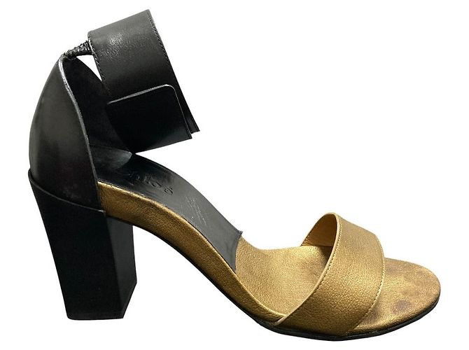 Chloé Sandali in pelle Chloe Nero D'oro Bronzo - vista 5