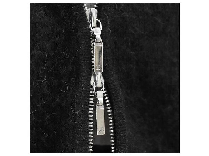 Timeless Chanel 08A P33445 Strickkleid aus Kaschmir und Alpaka Braun Anthrazitgrau - Ansicht 3