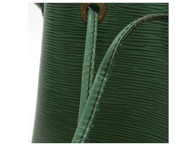 Borsa a Spalla Louis Vuitton Petit Noe Epi Verde - vista 7